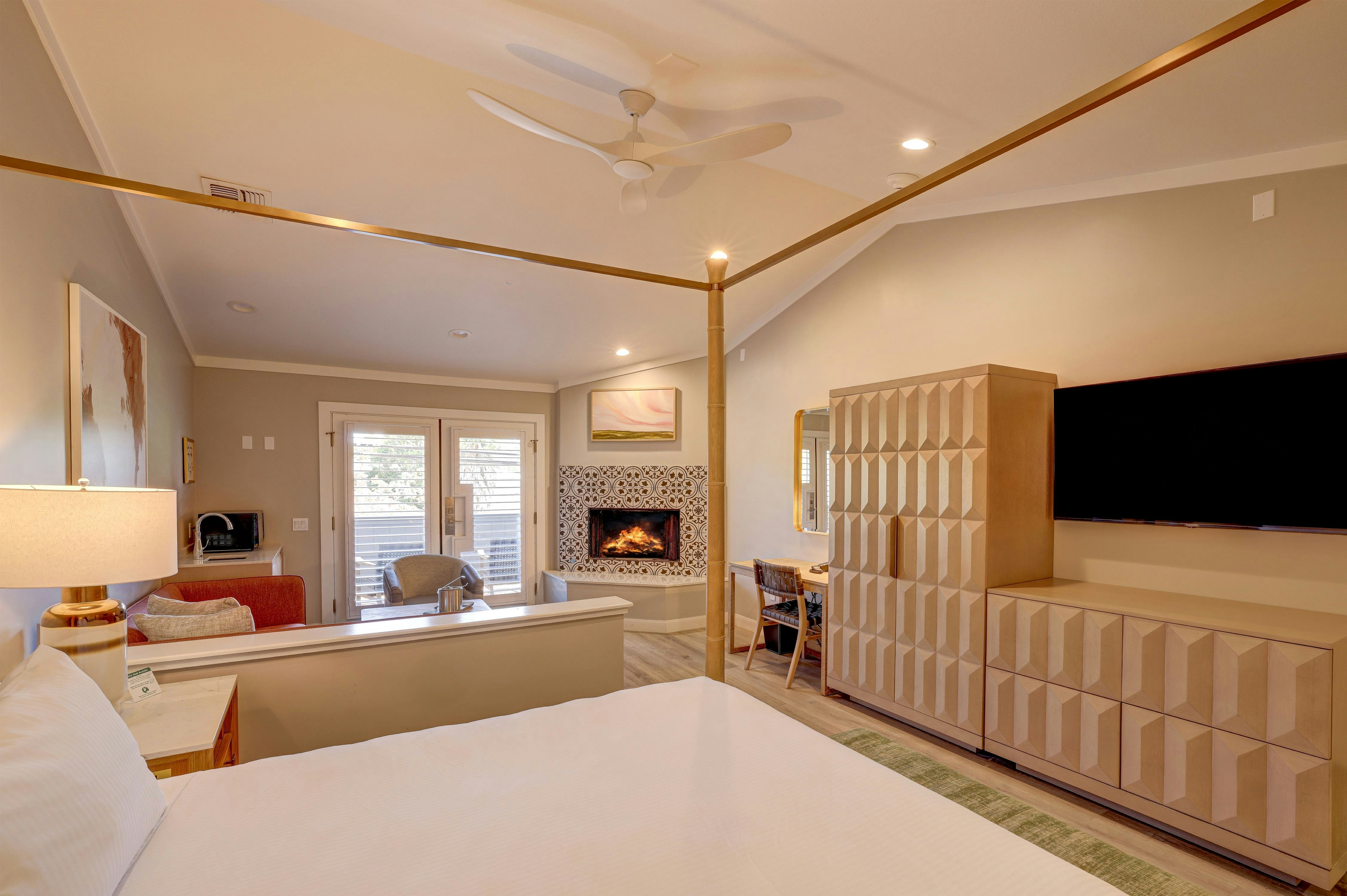 1 Bedroom, Suite, King Bed