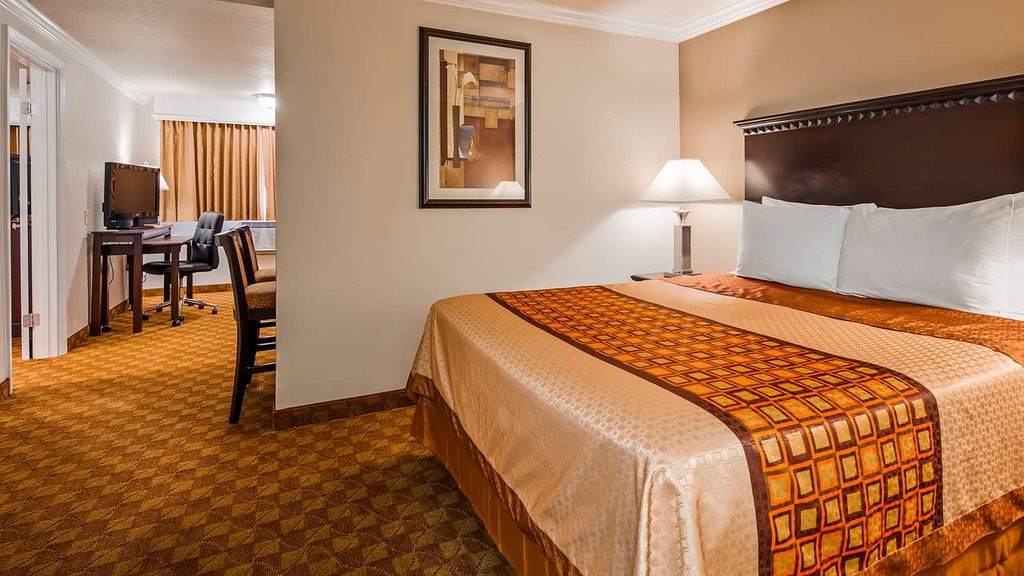 Suite, Queen Bed