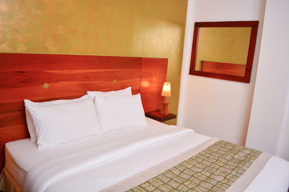 Unique Towers Luxury Boutique Suites 11/76