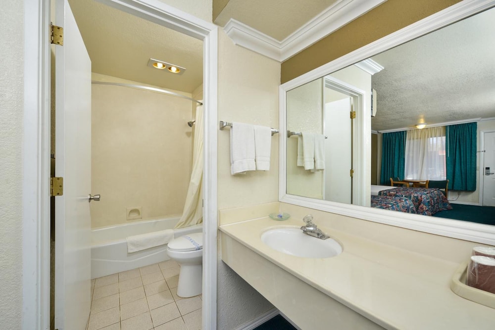 Americas Best Value Inn Atascadero Paso Roble 20/66