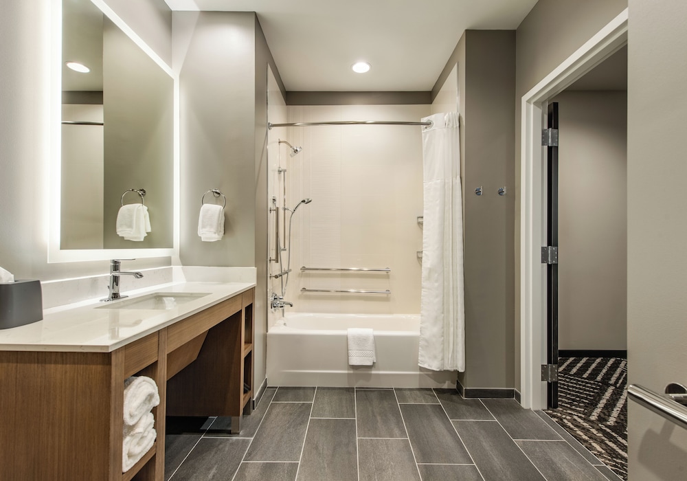 Hyatt House Bwi Airport/baltimore 28/30