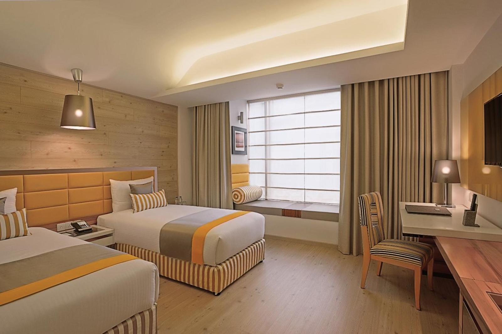 Executive, Twin Beds
