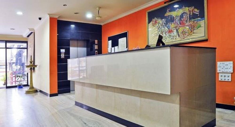 Hotel Srinivas 10/65