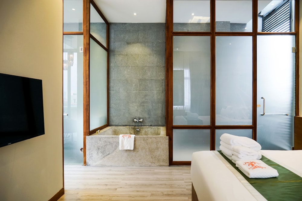 G Mekong Hotel 32/65
