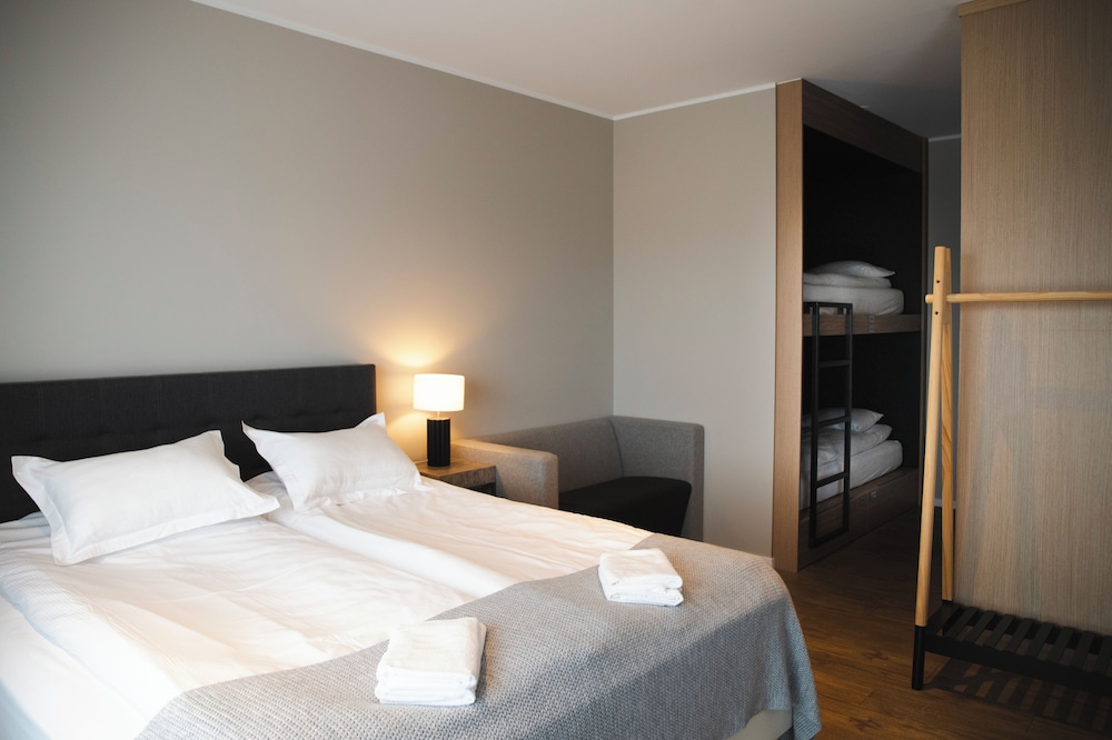 Hotel Vesturland 10/49