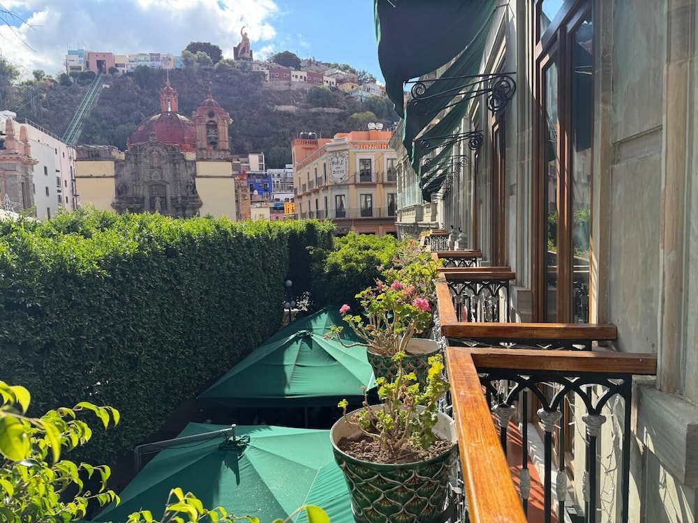 Hotel Luna 49/50