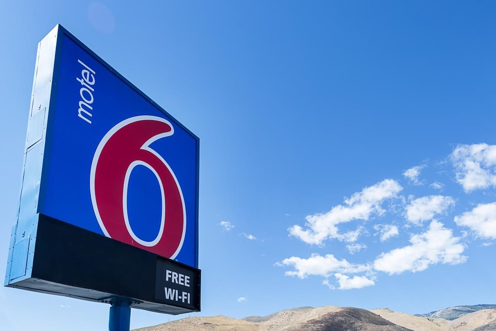 Motel6 Carson City, NV 7/66