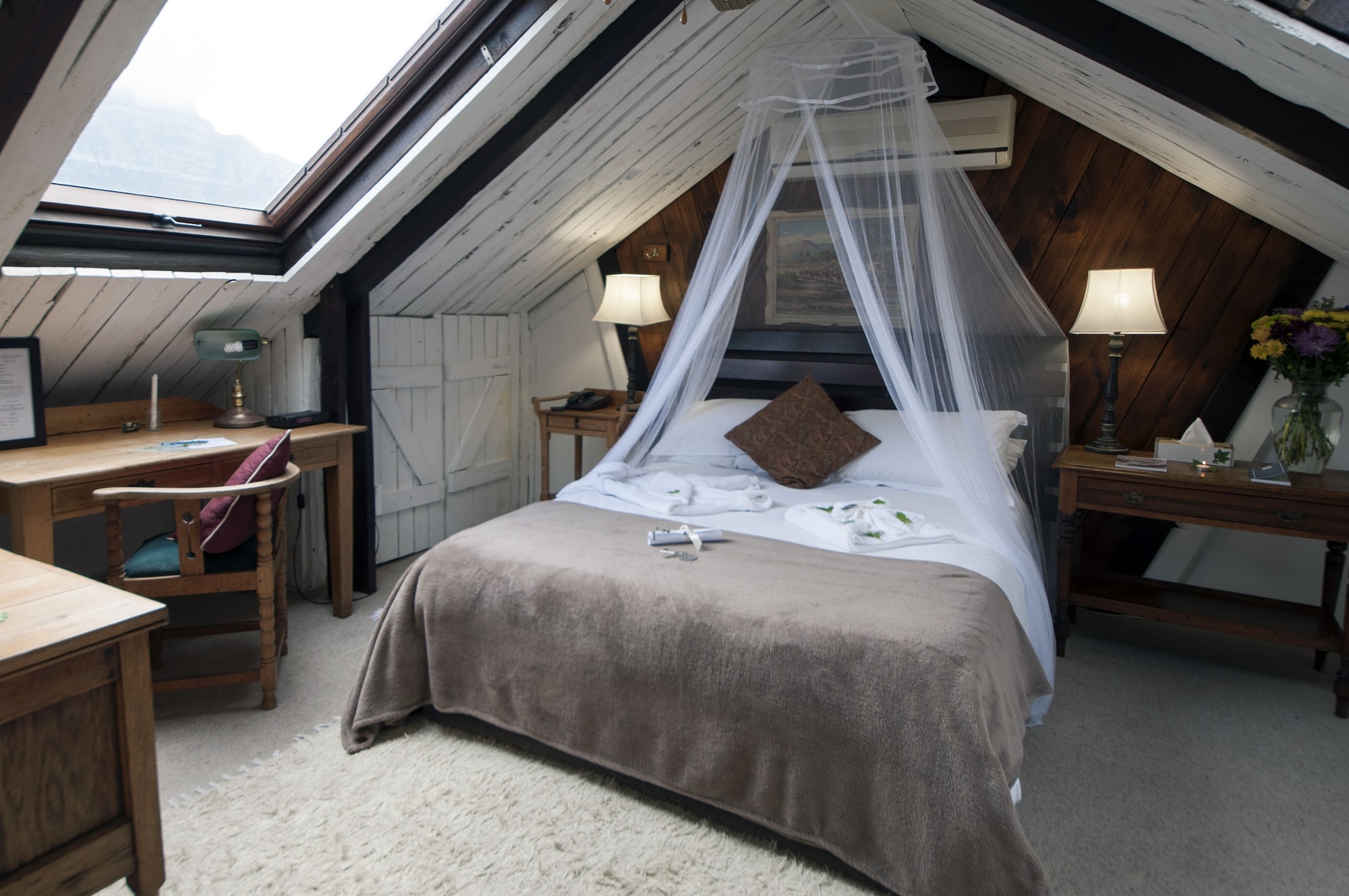 Style, Loft, Queen Bed