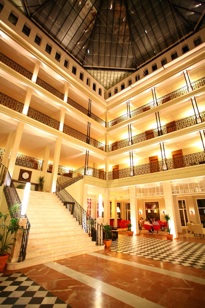 Gran Hotel Aqualange 12/61