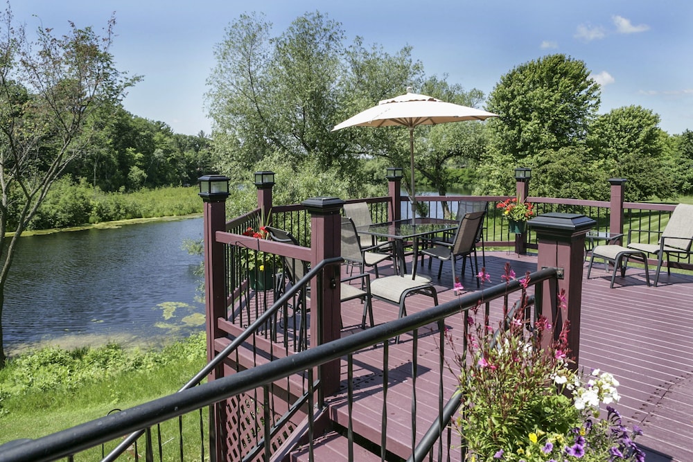 Best Western Spooner Riverplace 7/33