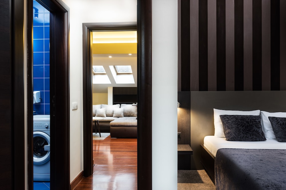 Feel Belgrade Aparthotel 38/70