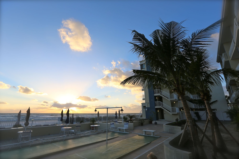 Shoreline Island Resort Exclusively Adult 41/50