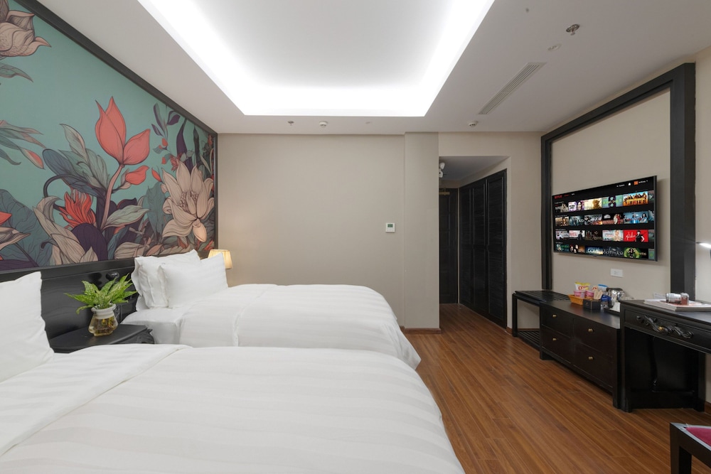 EXECUTIVE, TWIN BEDS