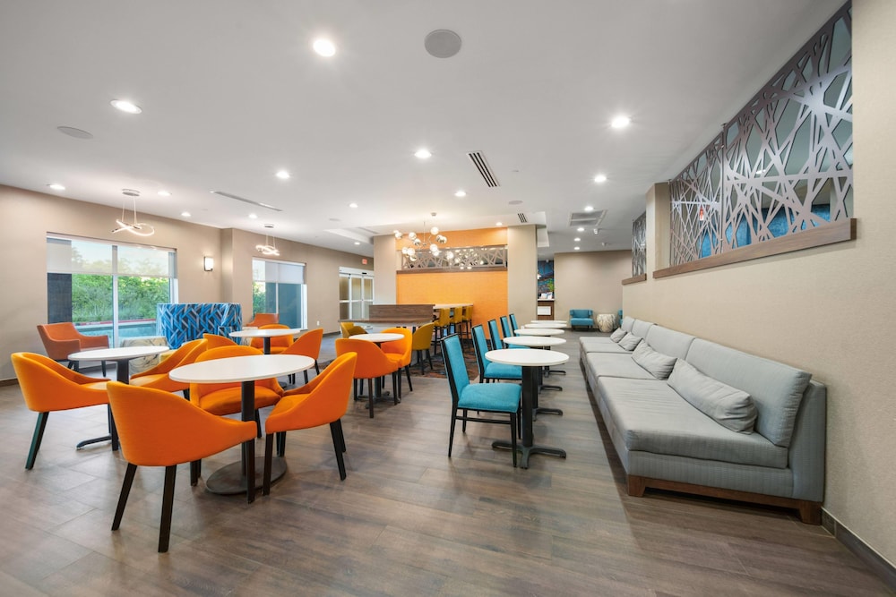 Hawthorn Extended Stay by Wyndham Sulphur (Lake Charles) 24/38