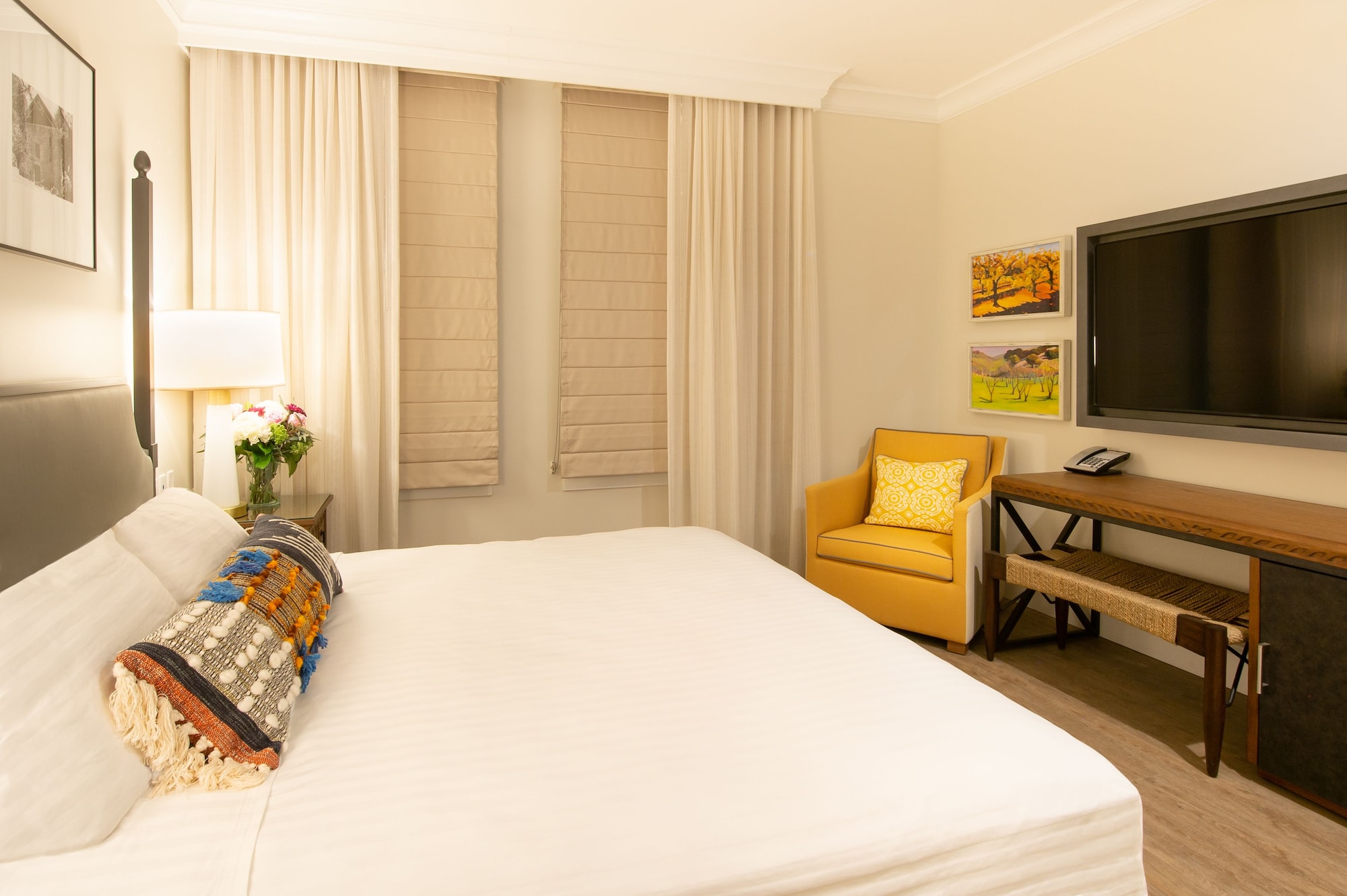 STANDARD, KING BED