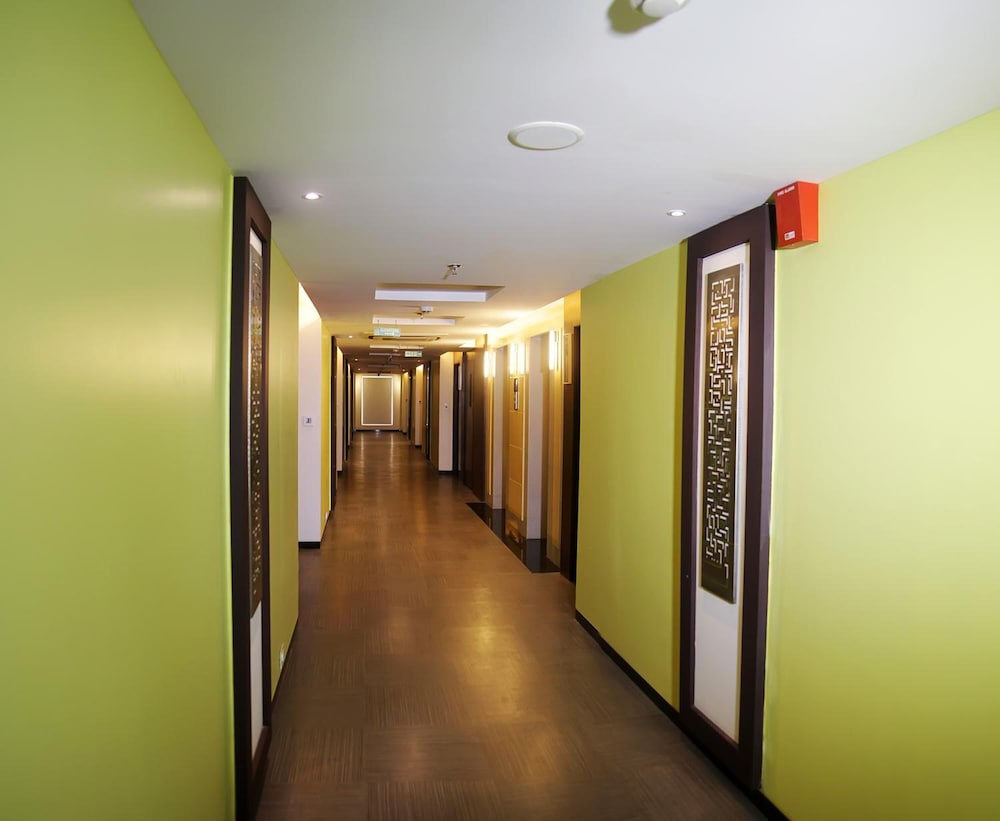 Effotel By Sayaji Indore 33/68