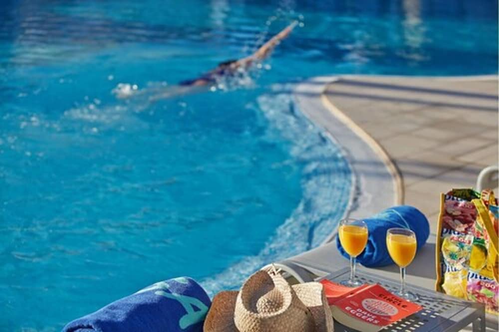Hotel Sabina & Suites 27/34