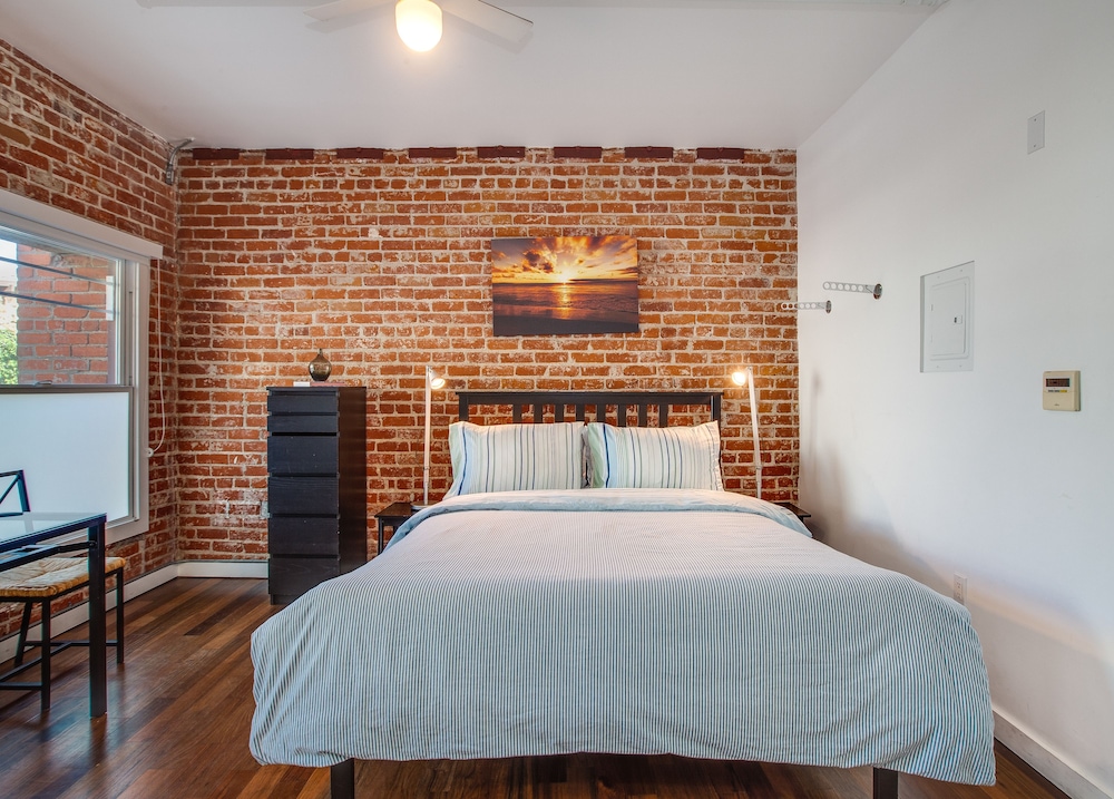 Venice Breeze Suites 9/54
