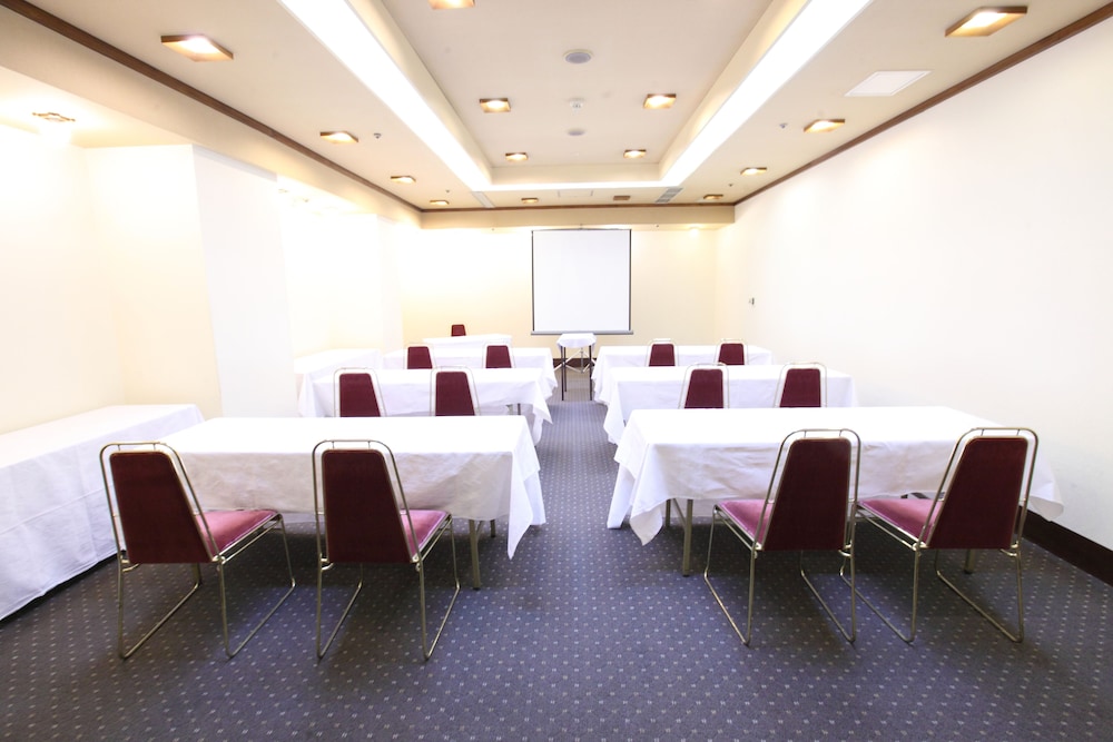 Nagaoka Grand Hotel 53/57