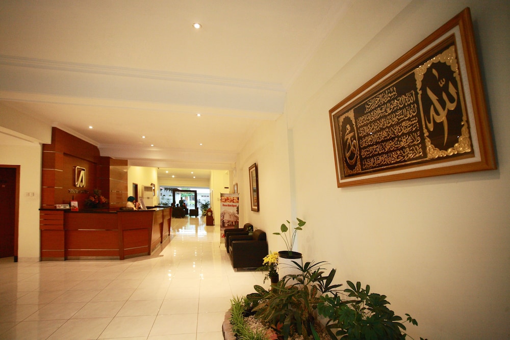 ARINI HOTEL 12/43