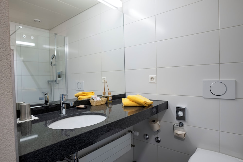 Villmergen Swiss Quality Hotel 31/36