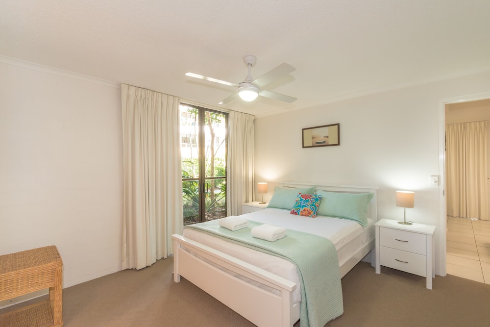 MUNNA BEACH APARTMENTS 19/66