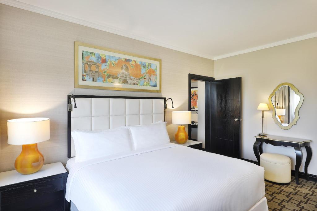 1 Bedroom, Connecting, Pool, Suite, King and Twin Beds