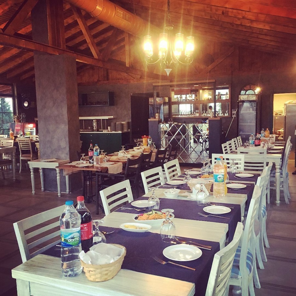Akamoy Boztepe Hotel & Restaurant 24/40