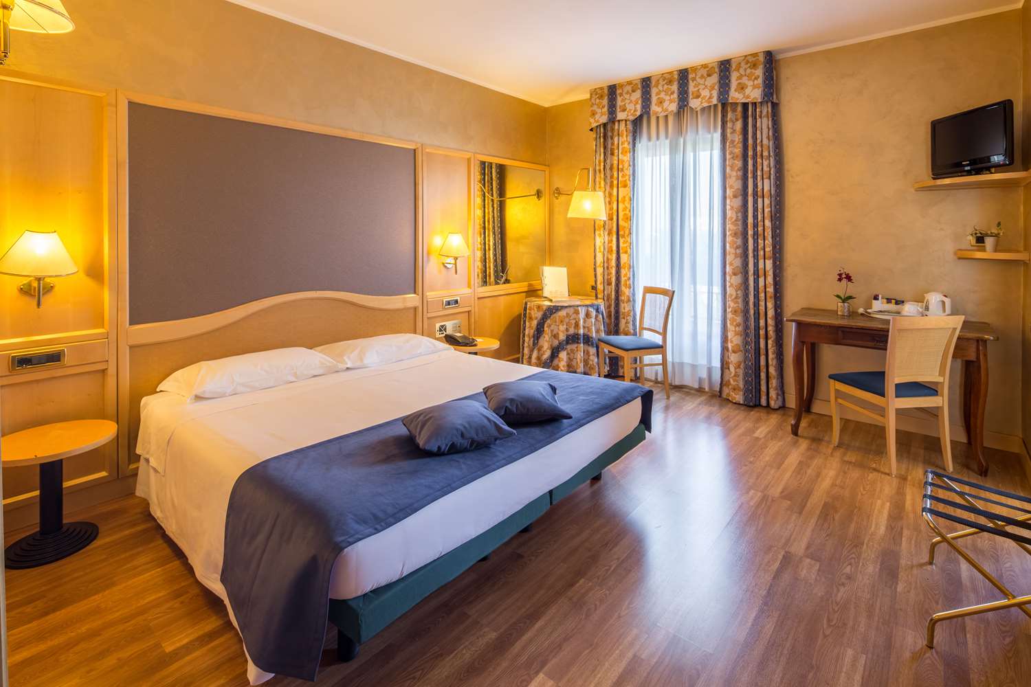 Super, Panoramic, Queen Bed, Terrace، Best Western Hotel Luxor 2/4