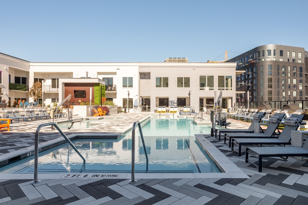 Locale The Gulch Nashville 42/50