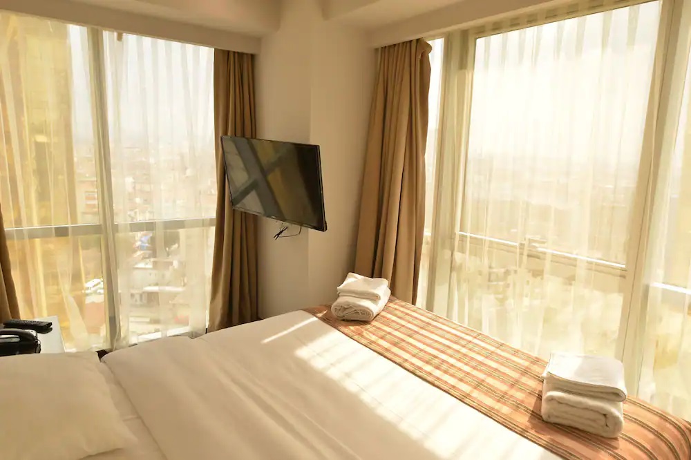 MAC HOTEL VAZO KULE 6/23