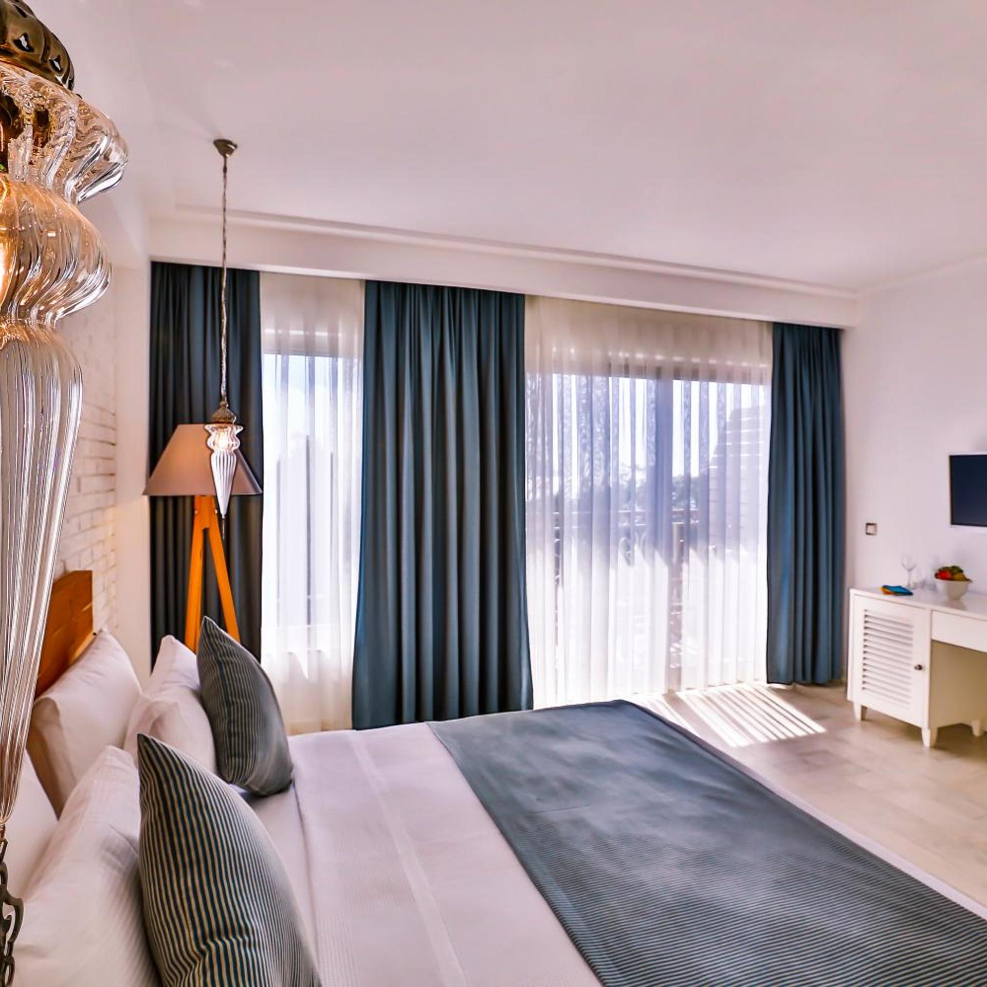 غرفة ديلوكس بسرير مزدوج بشرفة، Arnna Hotel 6/10