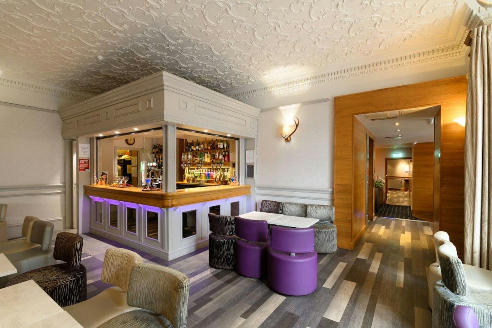 Glynhill Hotel 5/49