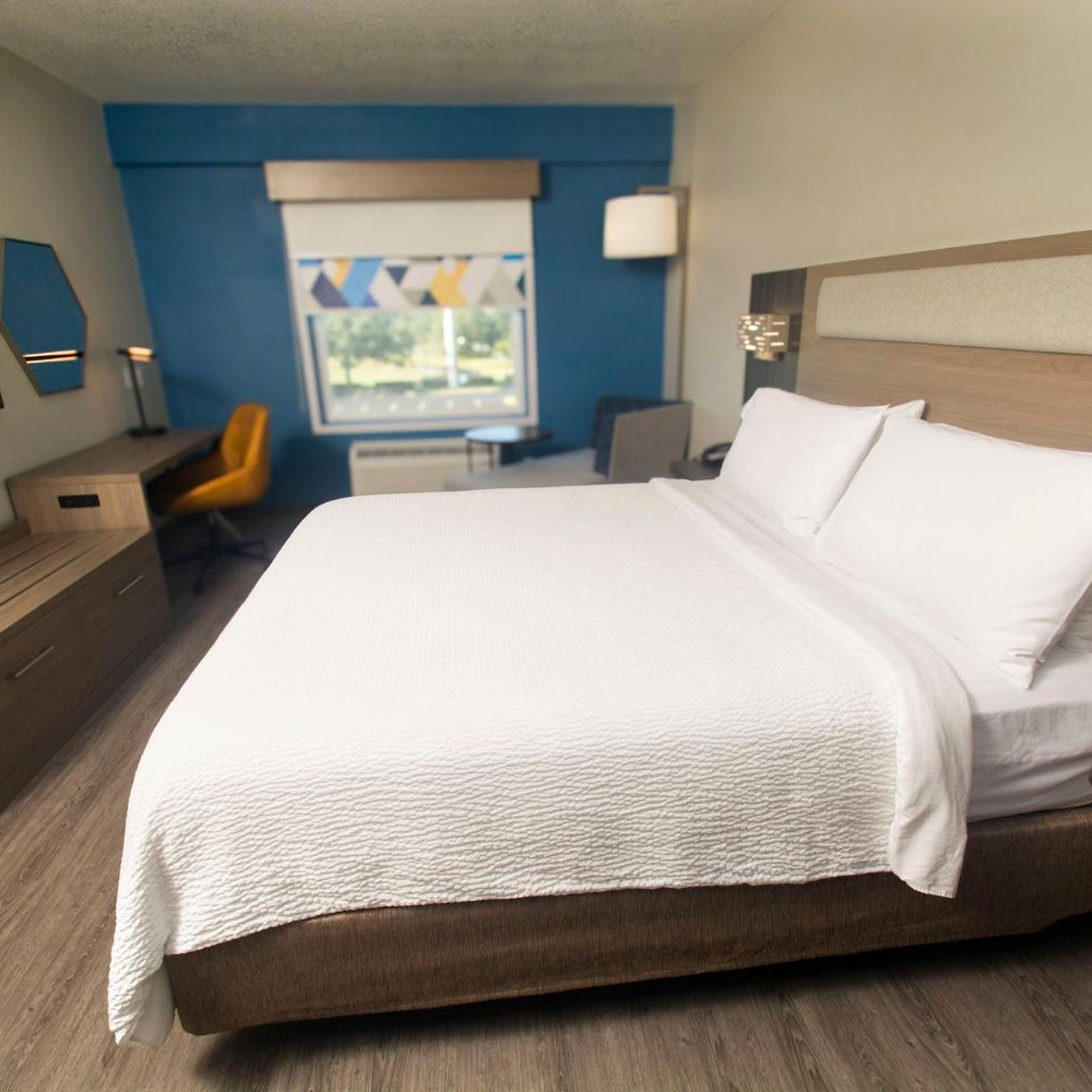 Executive, Suite