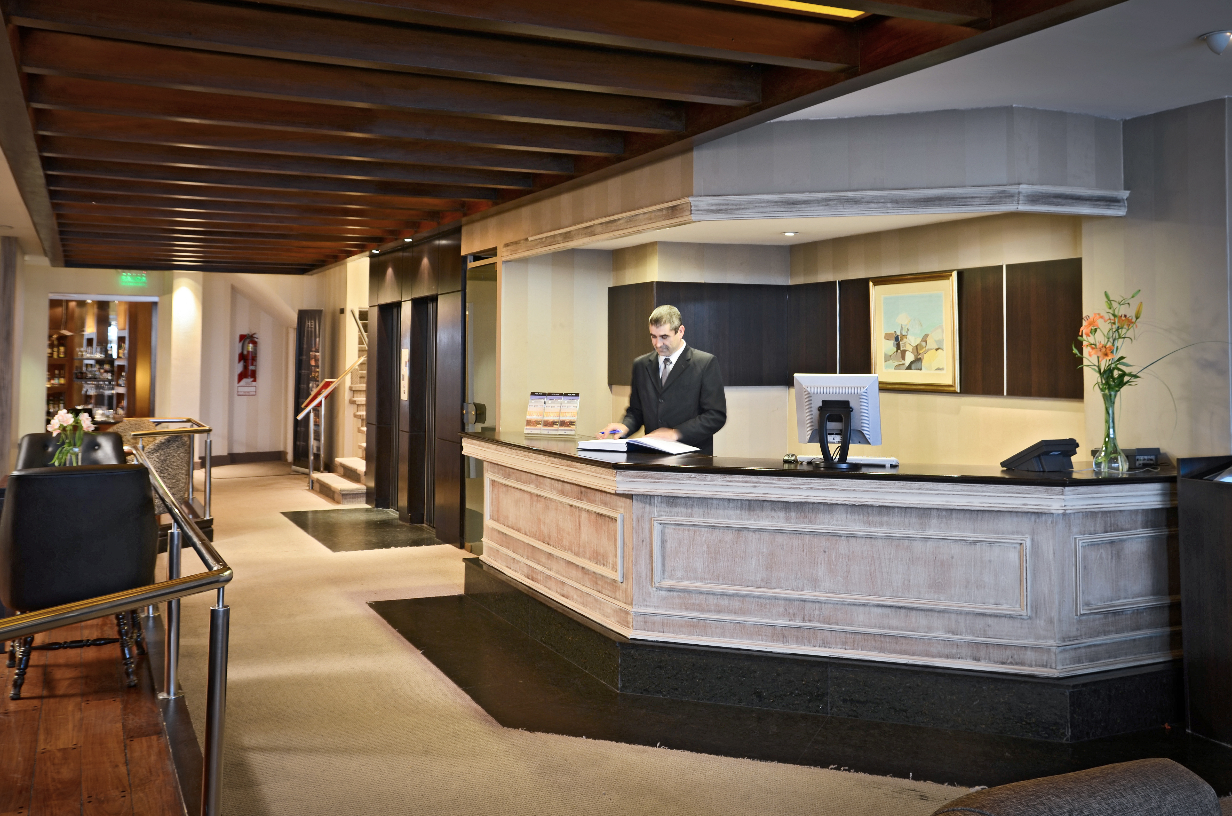 Presidente Hotel 6/46