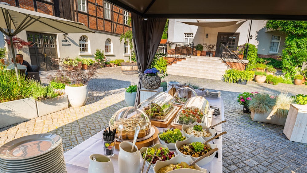 Romantik Hotel am Bruhl 31/50