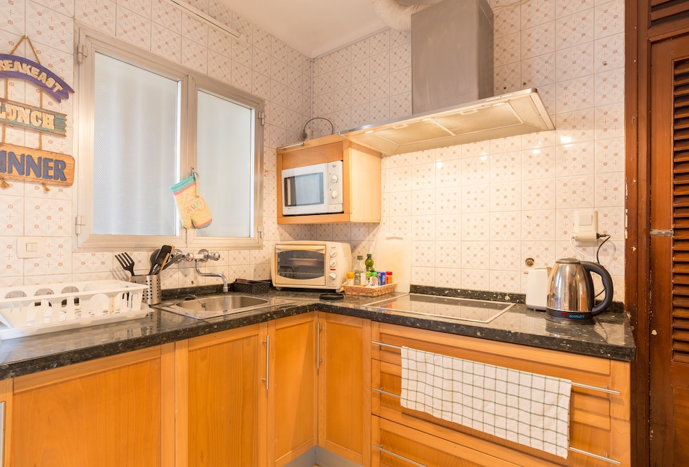 Rafaela Guest House 50/50