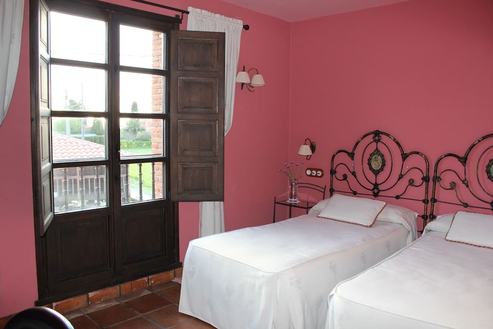 Playa de Las Llanas Hotel 11/50