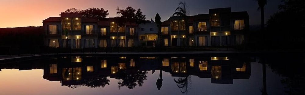 Luwansa Beach Resort 25/38