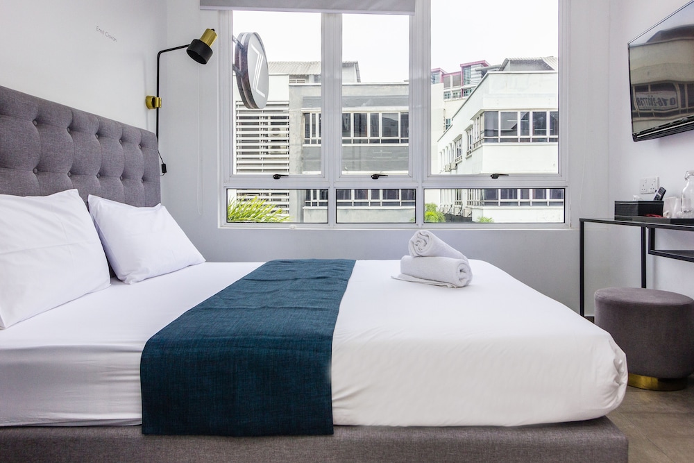 Z Hotel Ara Damansara, LRT, Mall, Airport 16/37