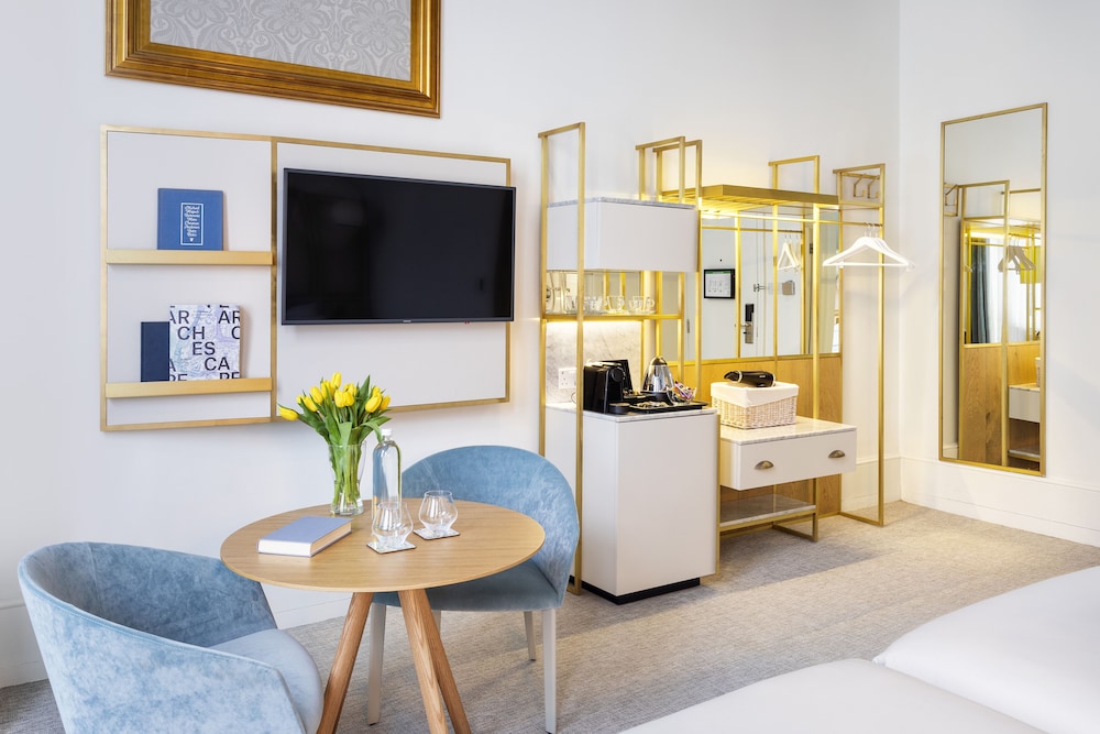 Melia London Kensington Member of Melia Collection 71/93