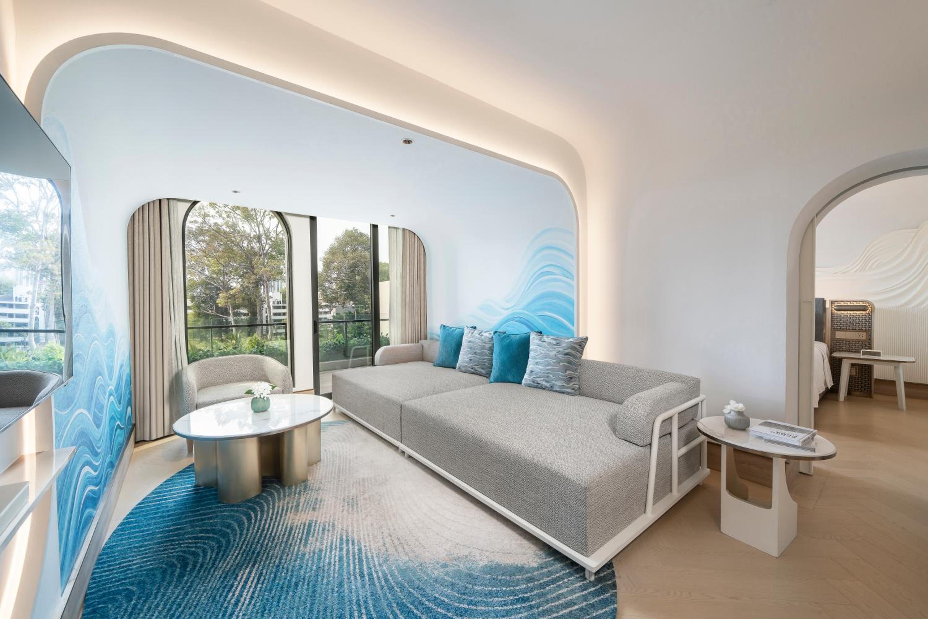 2 Bedrooms, the Level, Suite