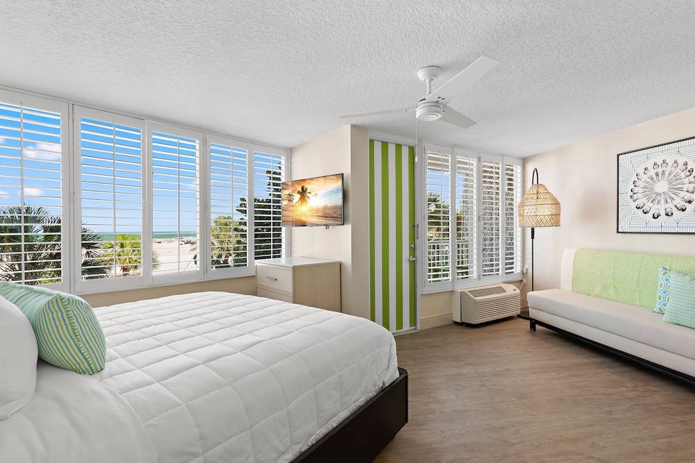 Bellwether Beach Resort 11/54