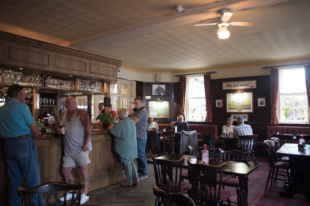 Village House Hotel - Inn 24/31