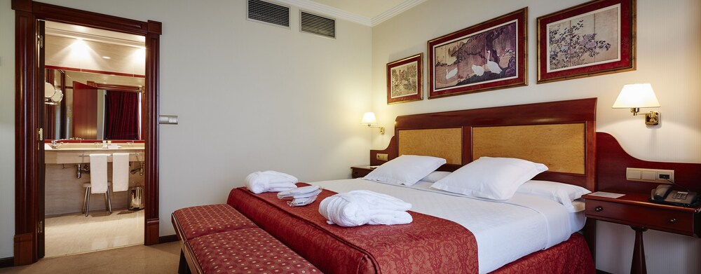 Gran Hotel De Ferrol 16/32