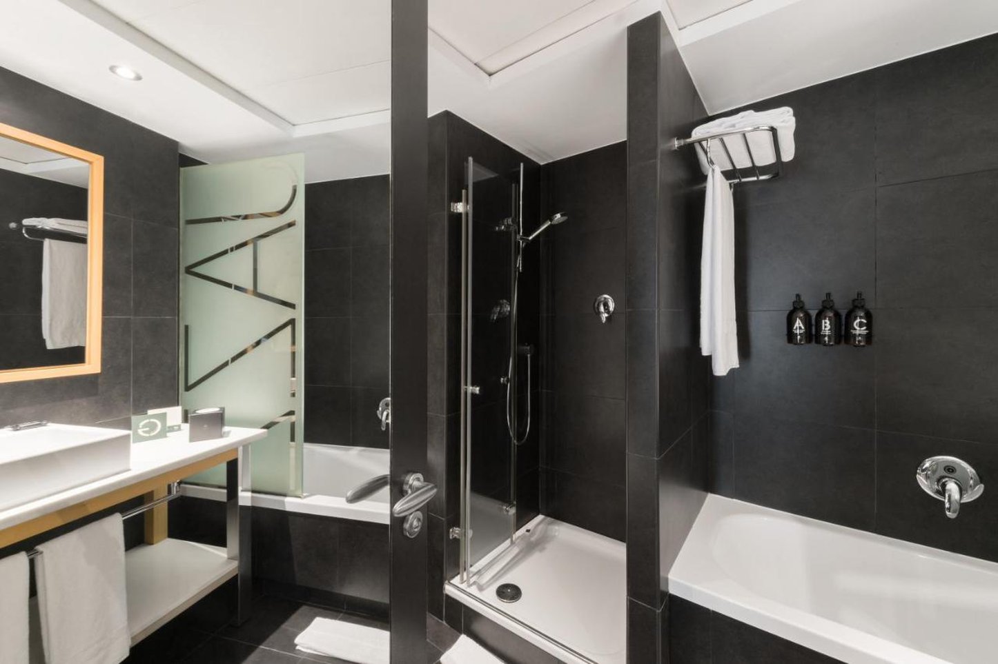 Hotel Jazz 62/63