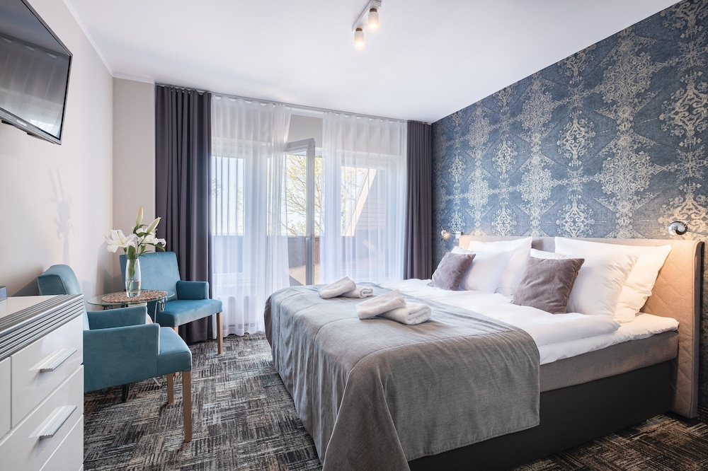 COMFORT, DOUBLE BED, SEA VIEW, BALCONY