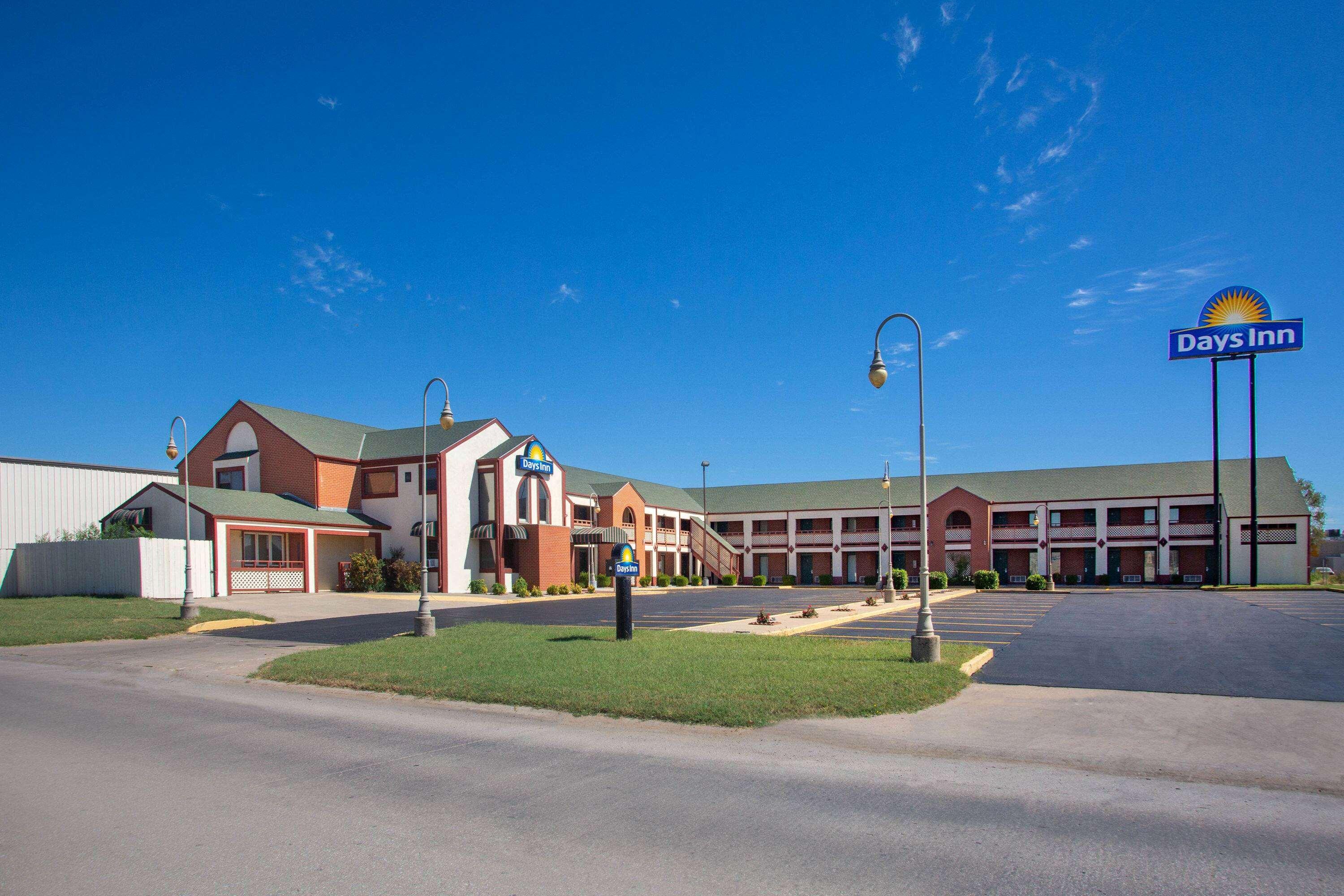 Economy Hotel Wichita- Florence St 43/48