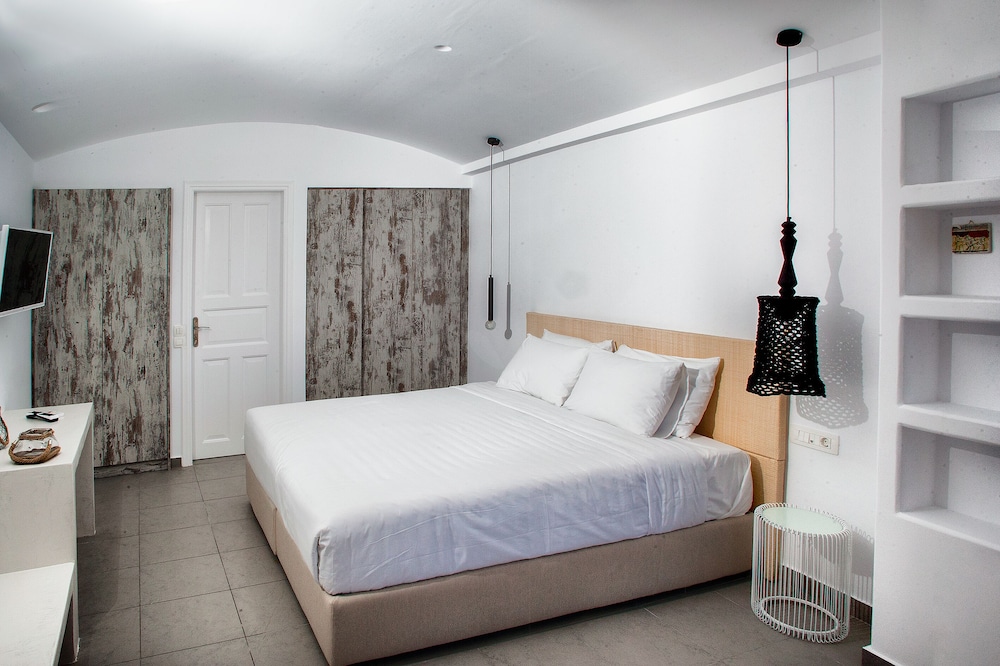 Amity Suites - Adults Only 6/40