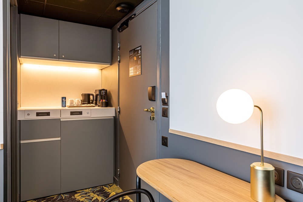 Best Western M Treize Paris Asnieres 3/44